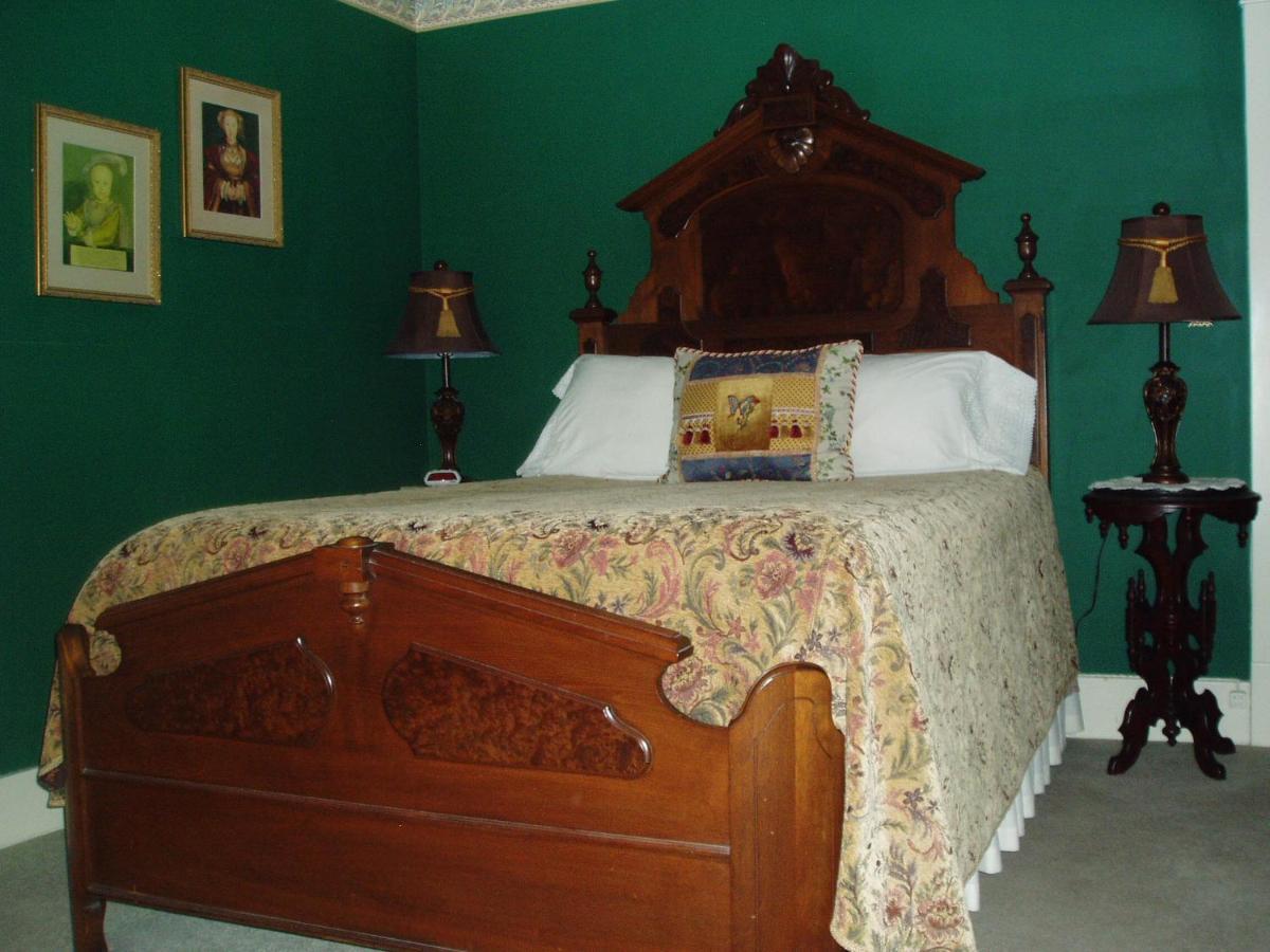 קורנינג Rosewood Inn מראה חיצוני תמונה